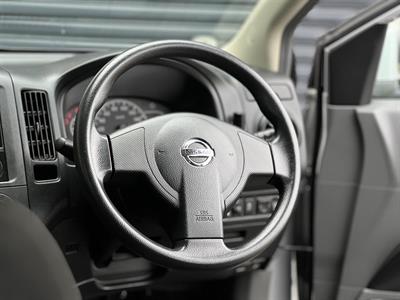 2018 Nissan AD - Thumbnail